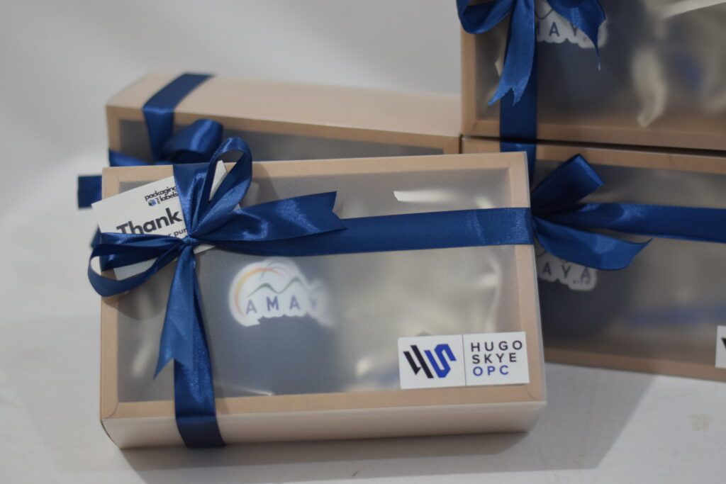 drawer-box-with-ribbon