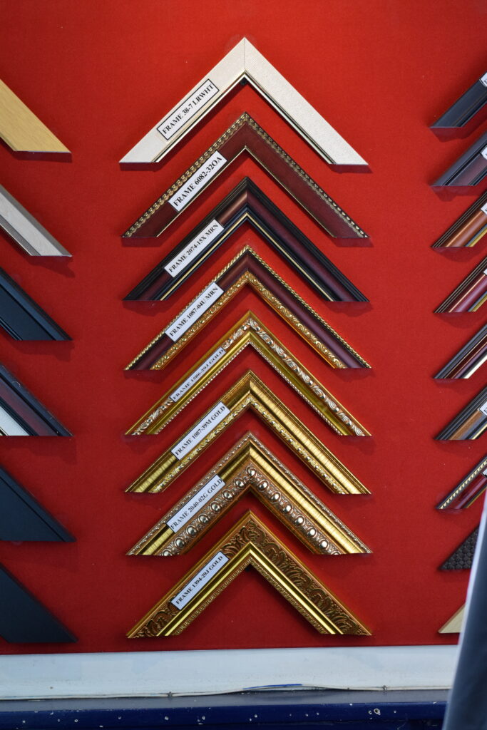 premium-frame-mold