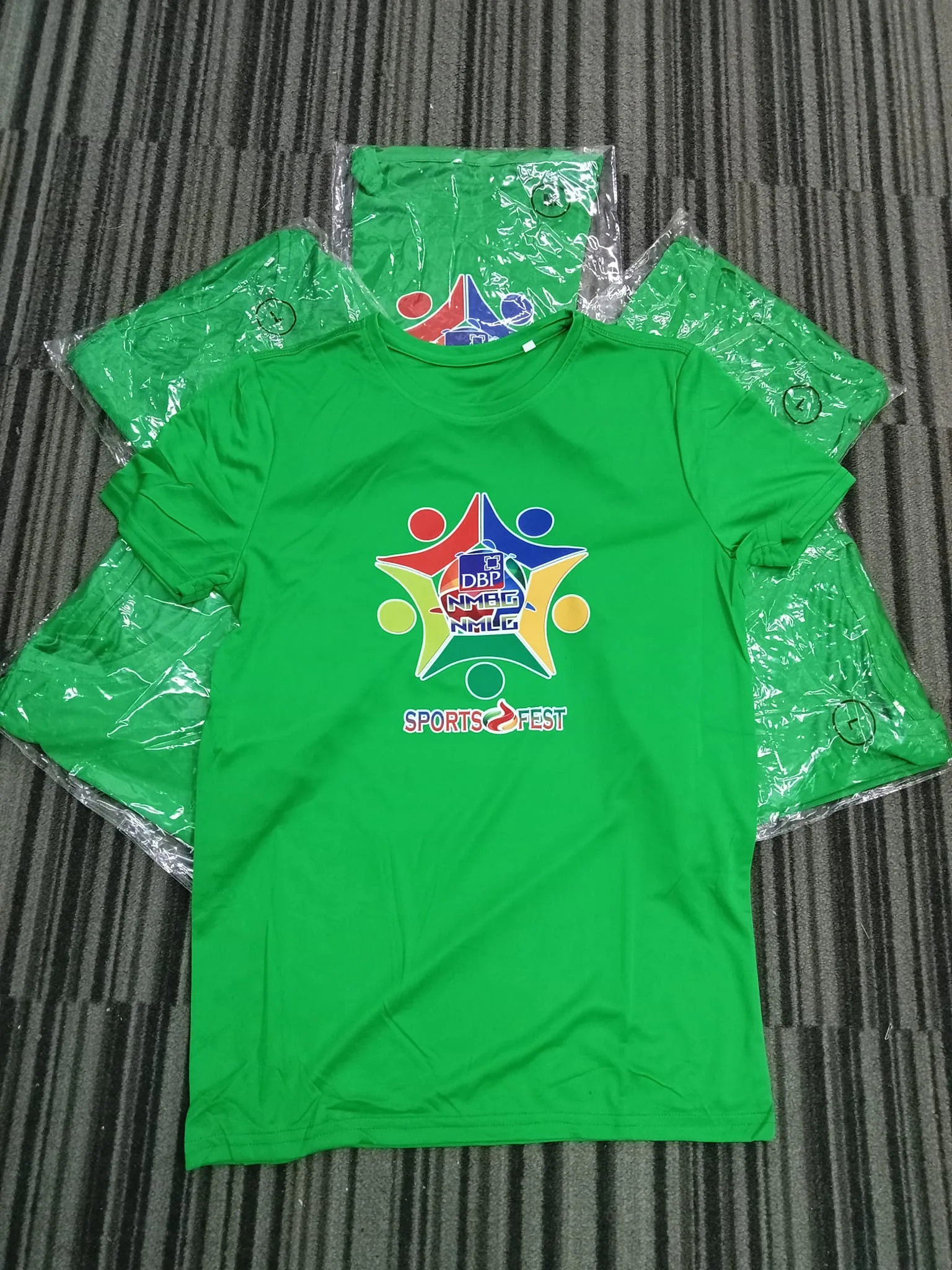 t-shirt-green
